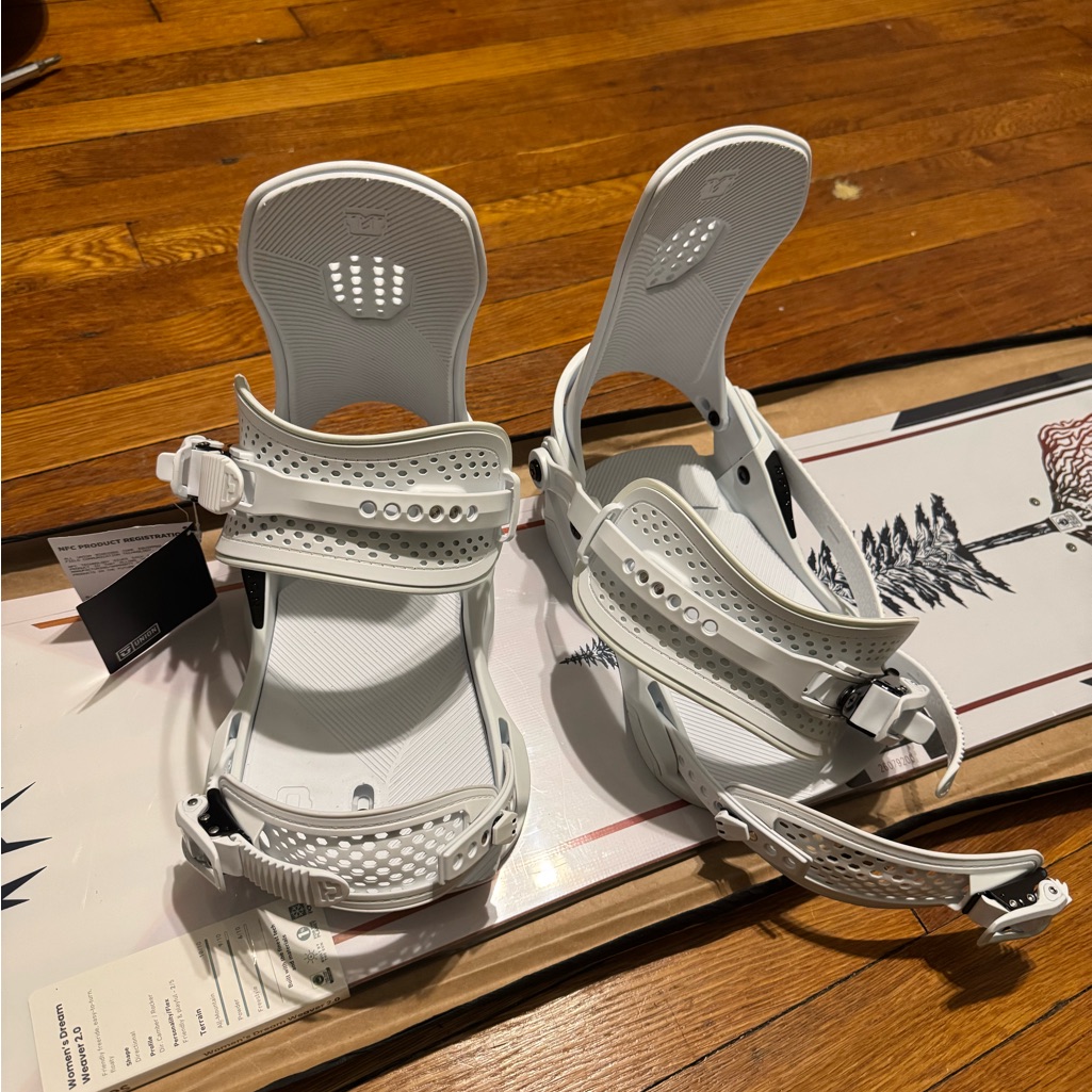 Union Trilogy Snowboard Bindings 2026 - Brand New (Women's L/Men's M - White)